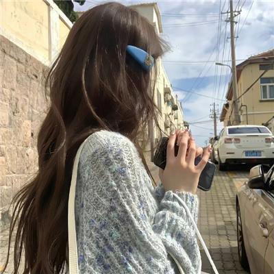 相亲嫁给万元户携空间赚翻了